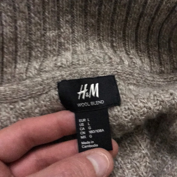 MEN’S BUTTON UP WOOL CARDIGAN - Picture 5 of 5